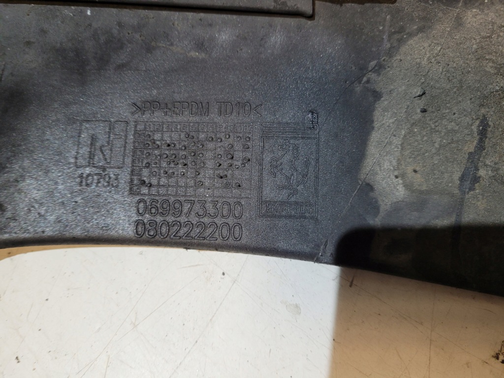 Бампер задний  задний ferrari california 08-14 pdc оригинал Недорого