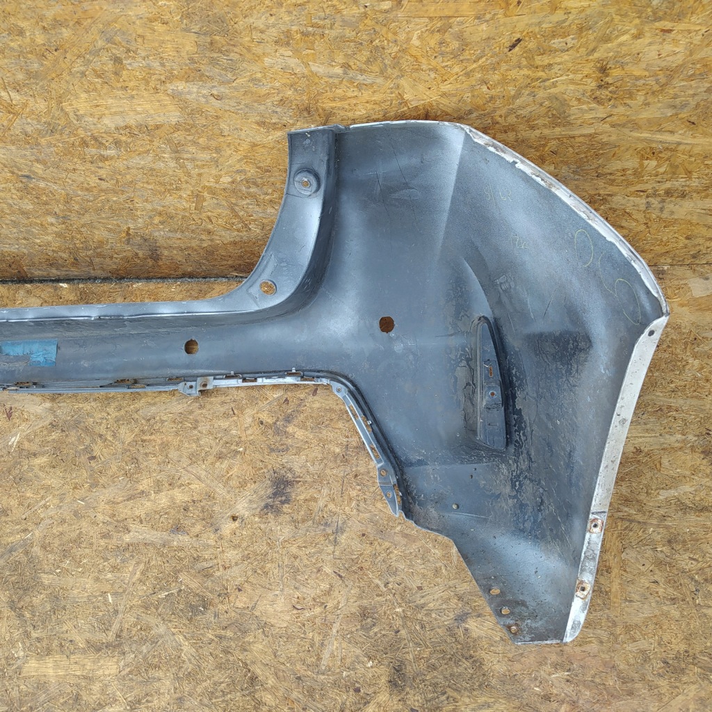 Toyota auris 2 hb рестайлинг  15- бампер задний задний Недорого