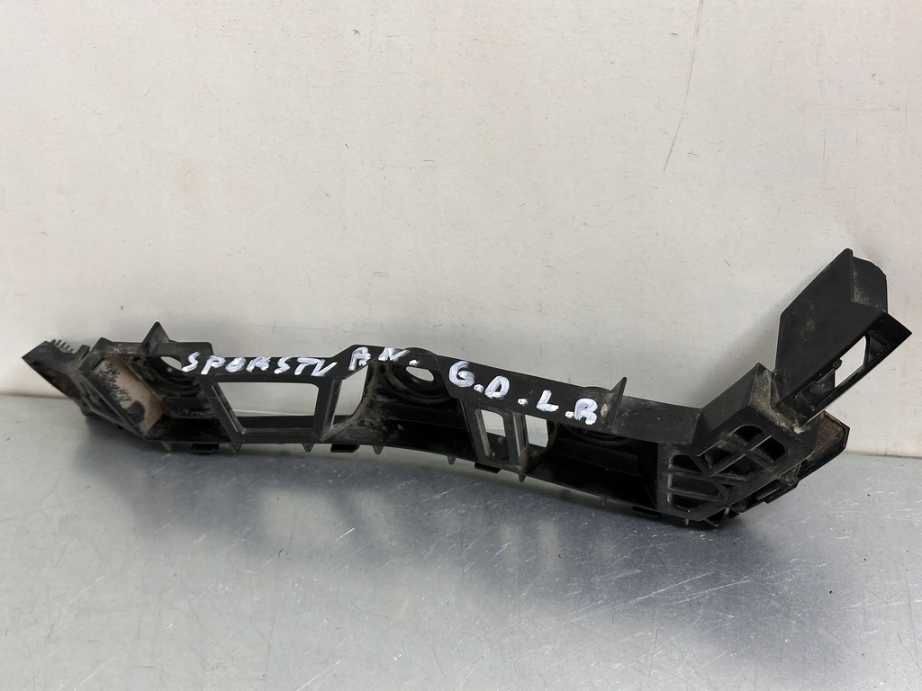 фото №6, Volkswagen golf sportsvan 2016 задняя сторона правая элементы крепёжные