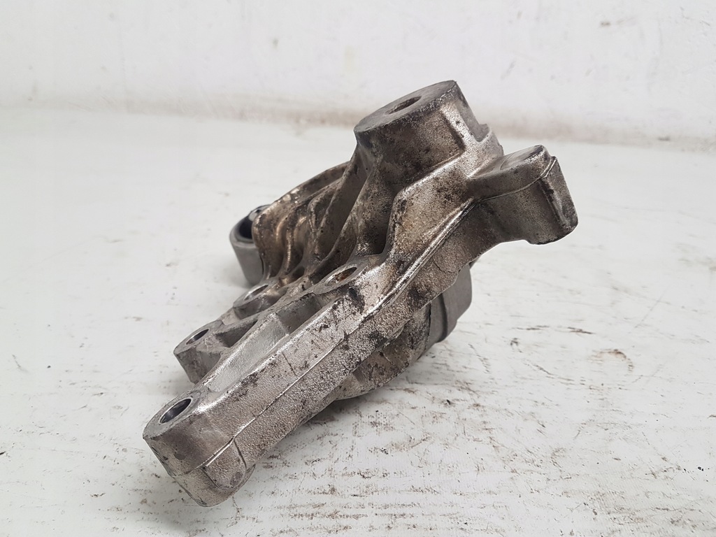 фото №4, Citroen c5 iii кронштейн подушка двигателя 2.0 hdi