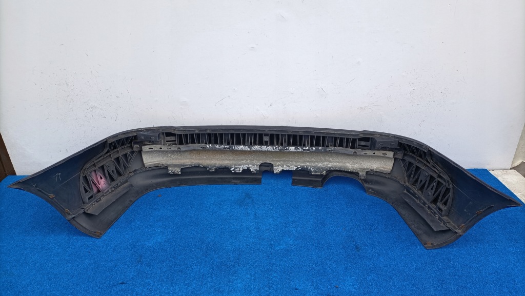фото №5, Audi a4 b5 sedan lift 99-01 rok бампер задняя + балка 8d5807521aa lc40