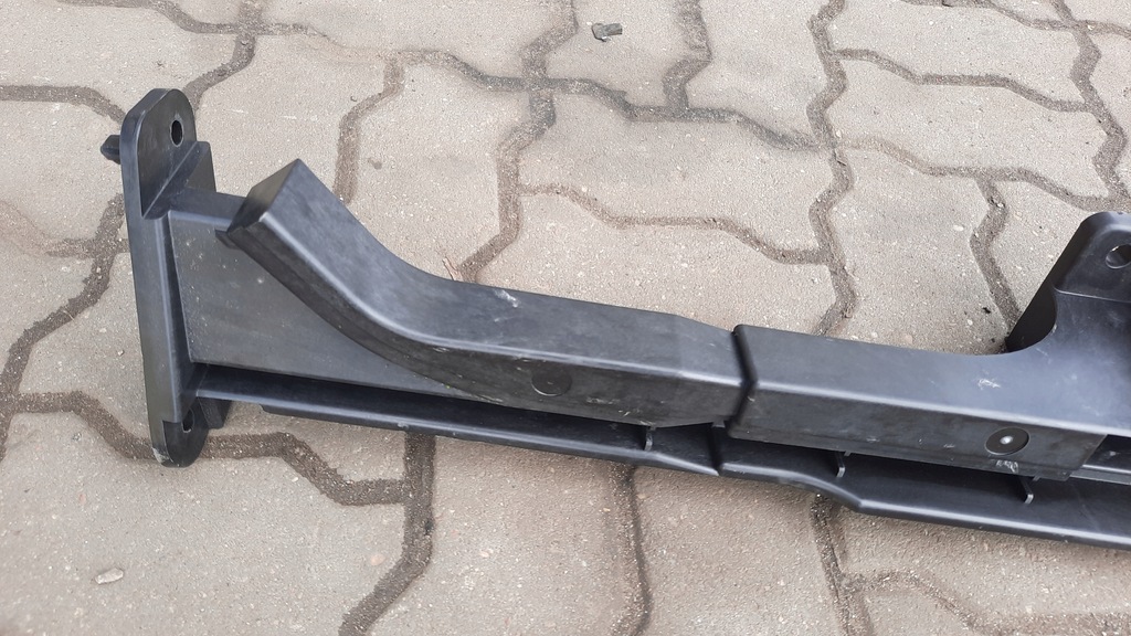 фото №4, Volvo v60 напрямна багажника права 30721864