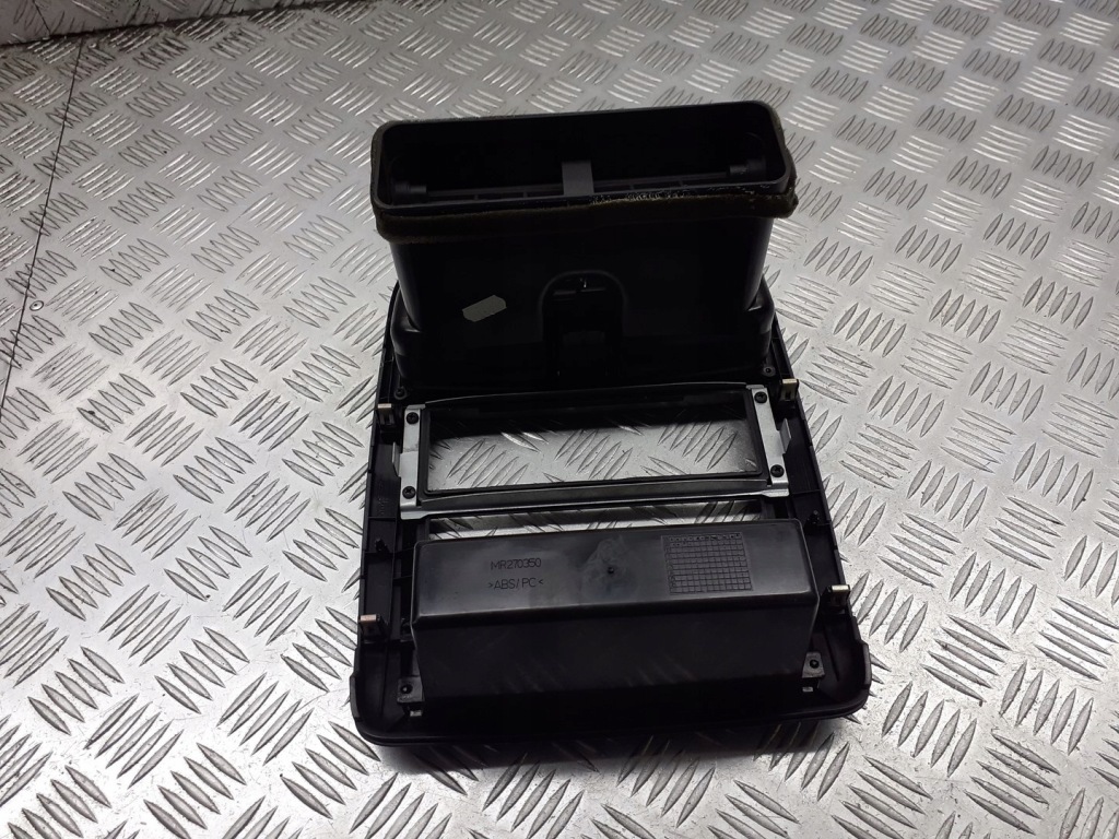 фото №3, Решётка средняя обдув консоль mitsubishi space star