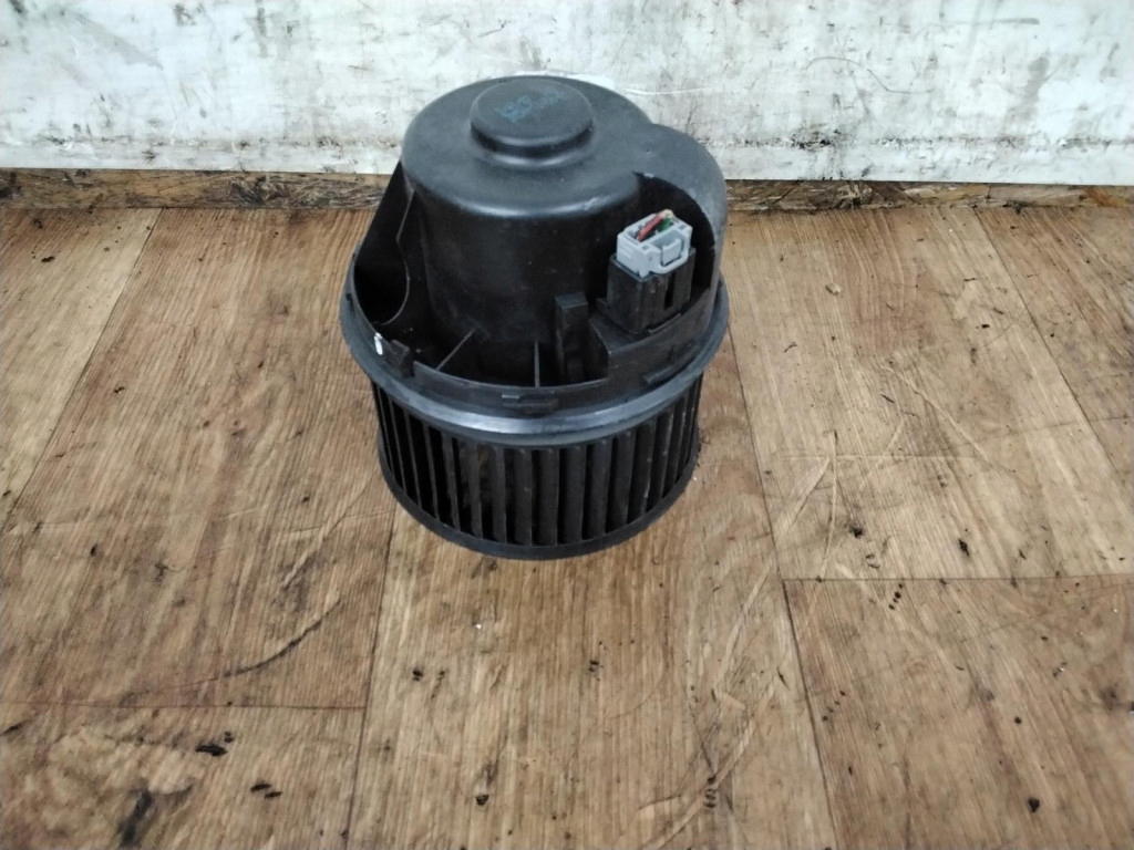 фото №1, Ford focus ii воздуходувка вентилятор обдув 3m5h-18456-ec