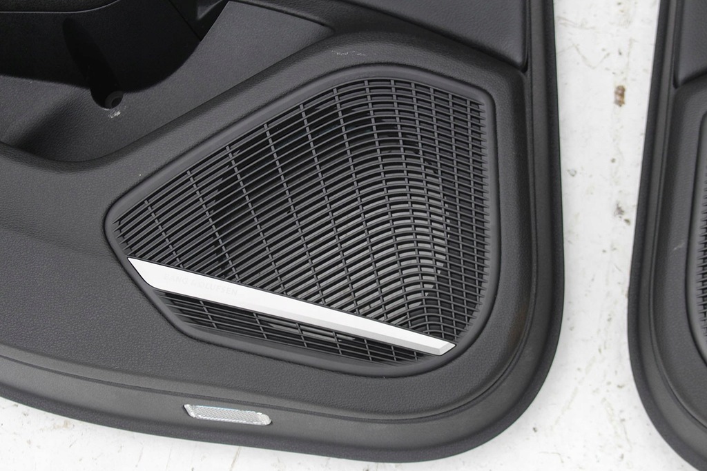 фото №11, Audi a4 8w обшивка обшивки двері дверні оббивка kombi allroad 8w9 b9 шкіра