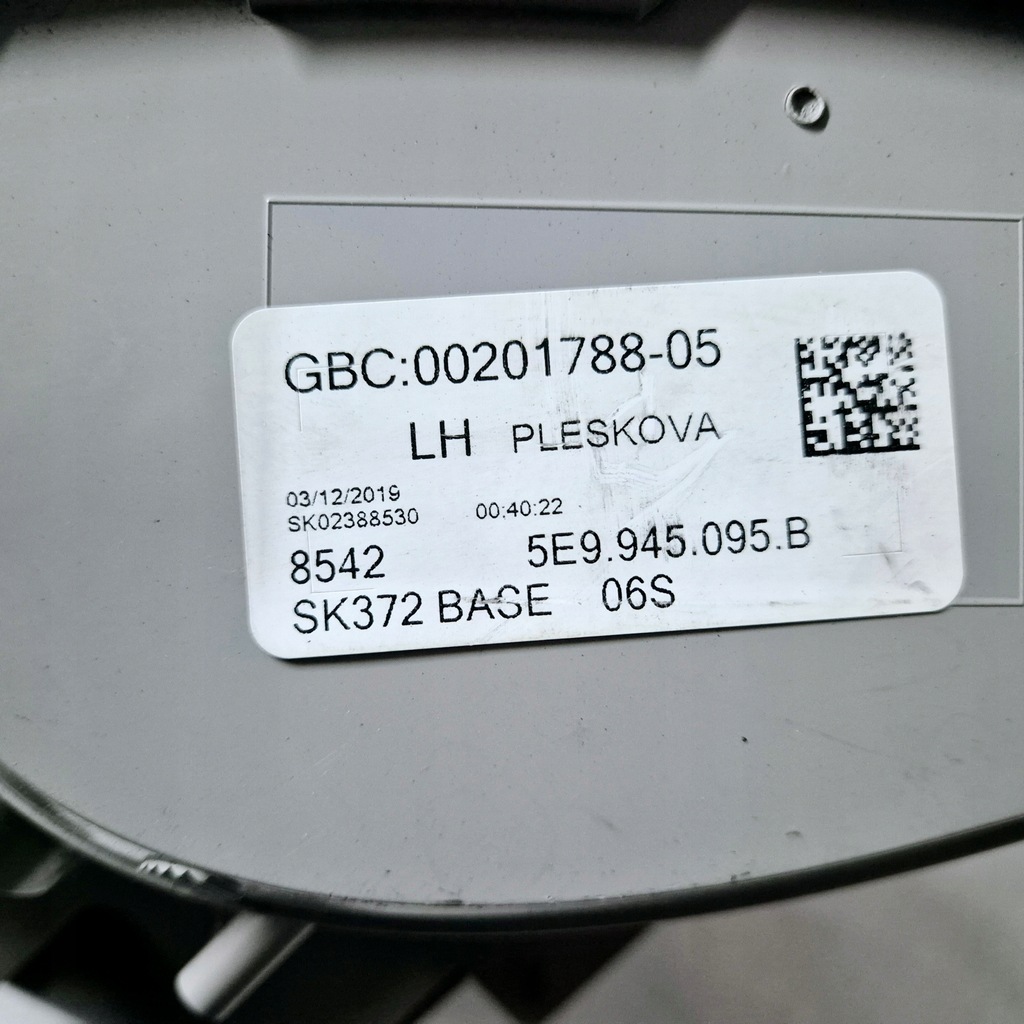 фото №8, Skoda octavia iii 5e9 2012- лампа левая led задняя eu