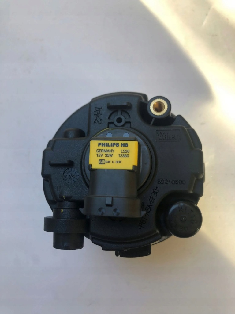 Nissan note противотуманная фара перед Оригинал