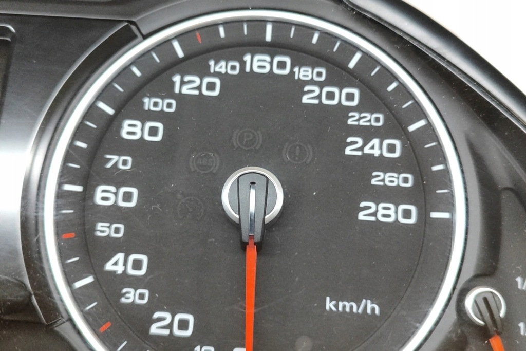 фото №5, Audi q5 8r набір індикаторів спідометра kmh 8r0920930p 2.0 tdi 130kw