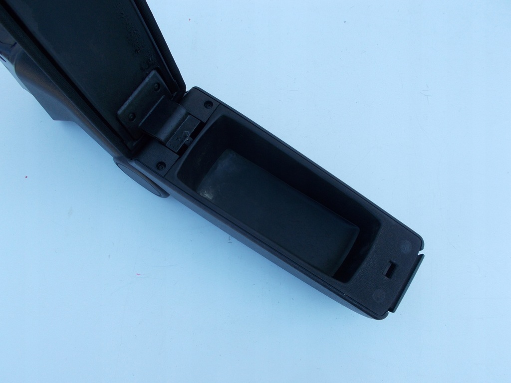 фото №10, Подлокотник крышка кронштейн fiat grande punto