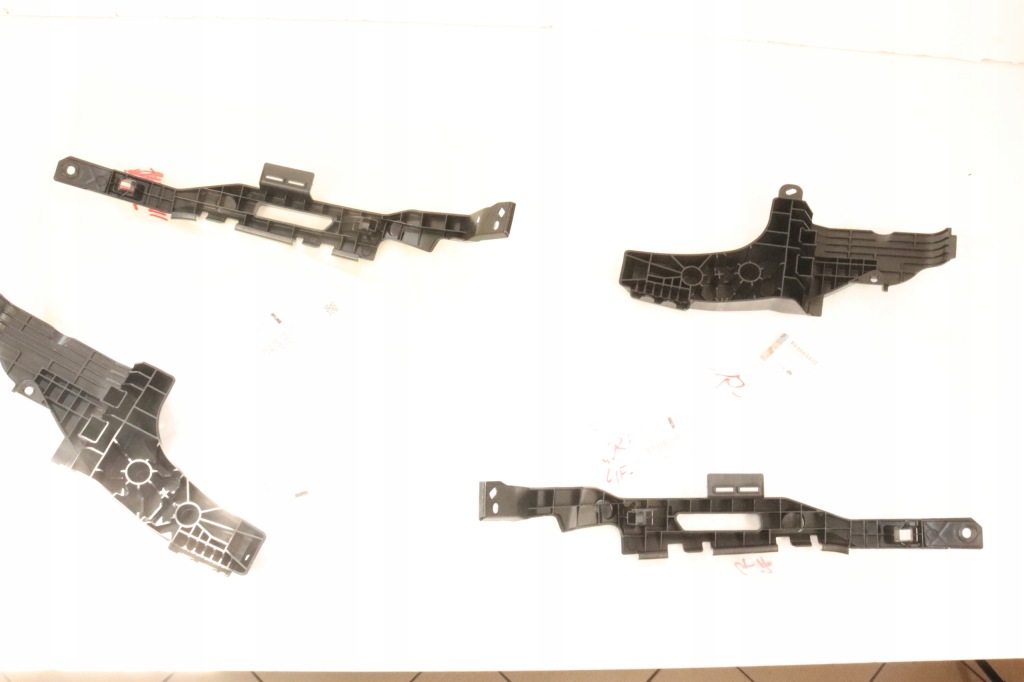 Opel insignia b рестайлинг  направляющая кронштейн под фара левый правый Оригинал