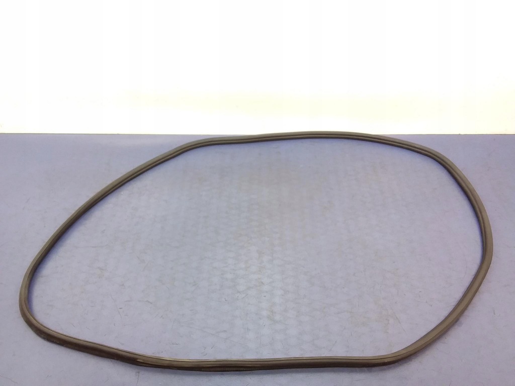 фото №1, Skoda fabia ii hb прокладка крышки багажника