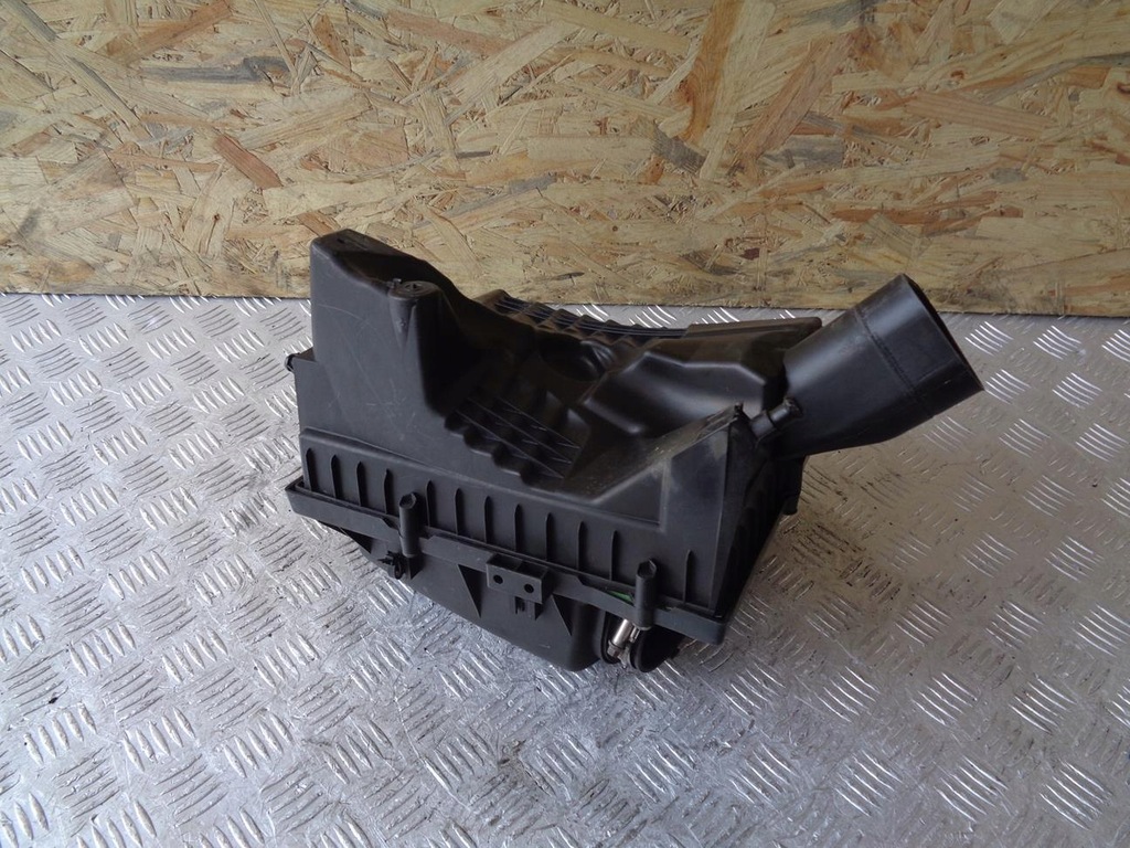 фото №5, Корпус фільтра повітря opel insignia i a 2.0 cdti 08- 55576413