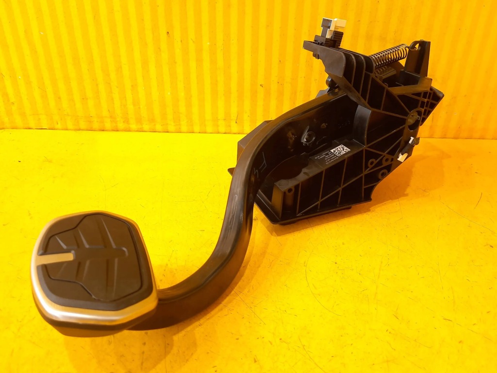 фото №4, Bmw 2 f44 f40 педаль гальма 6888753