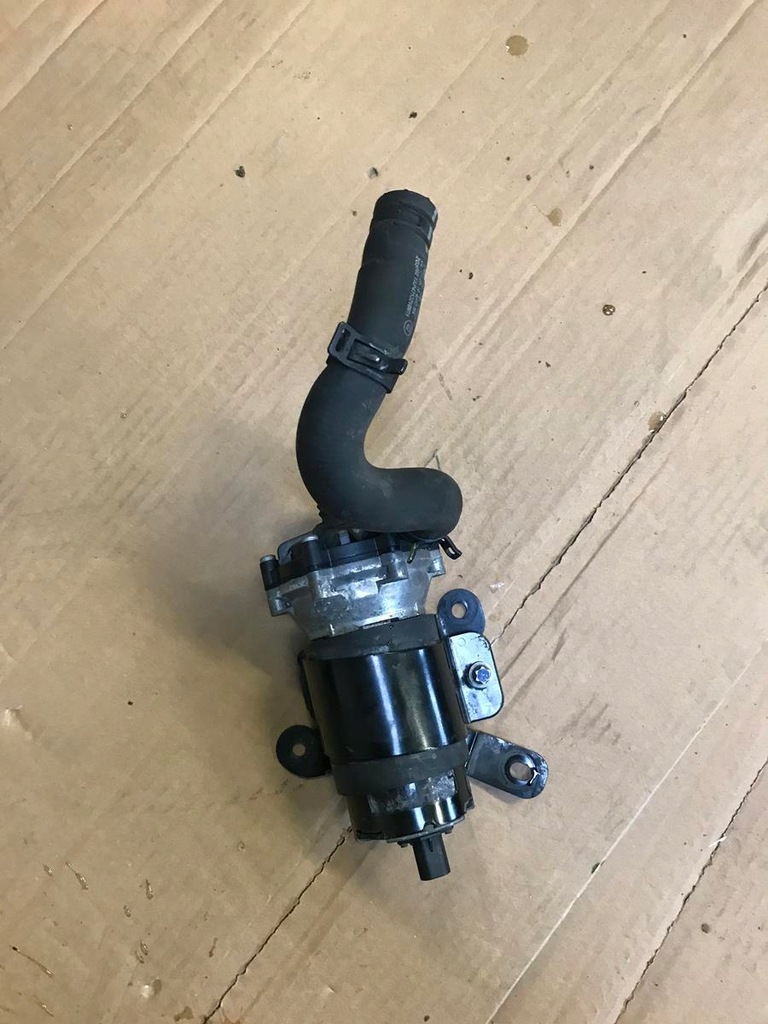 фото №1, Mercedes gls x166 помпа wody a0005000386