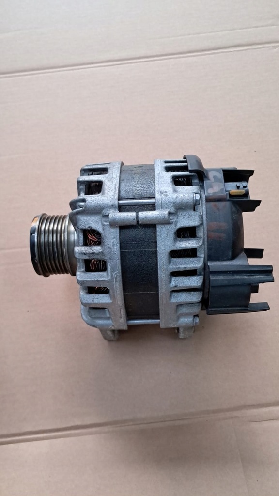 фото №1, Renault captur ii 1.5 dci генератор 231009392r