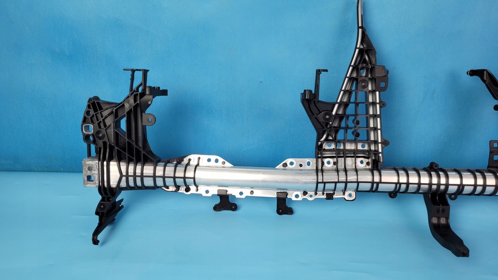 фото №8, Mercedes w206 балка поперечна каркас панелі консолі a2066808702 a2066801300