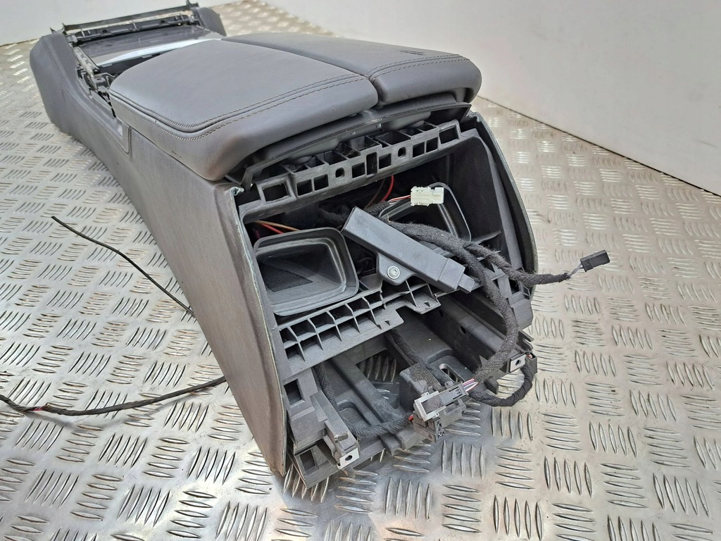 фото №9, Bmw 7 g11 g12 2017 подлокотник туннель среднего