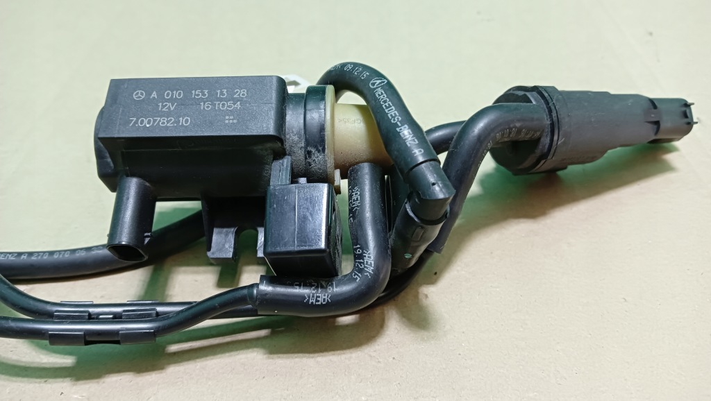 фото №1, Mercedes cla w117 1.6 клапан вакуумa a0101531328