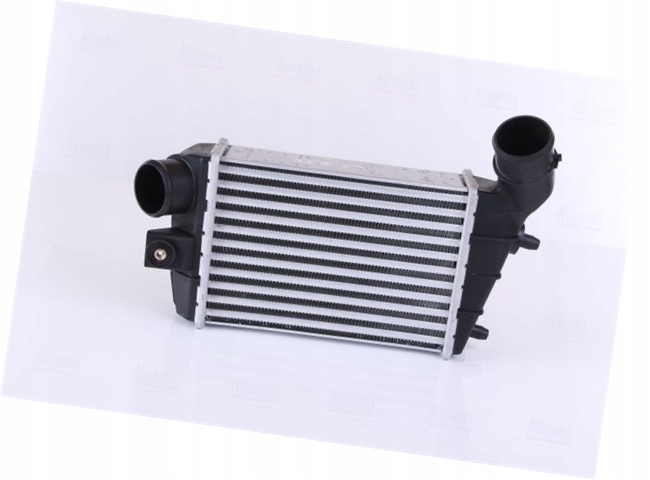 Купити Радіатор інтеркулер - nissens 96698