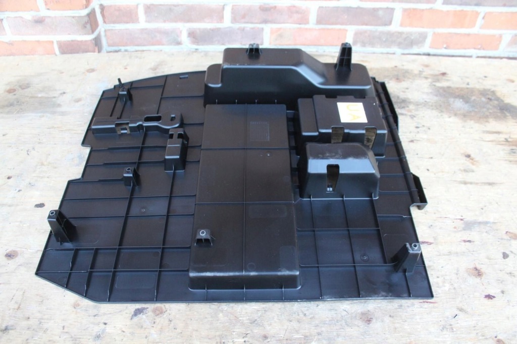 Вкладыш колеса запасного обшивка багажника lexus ux 2021 Недорого