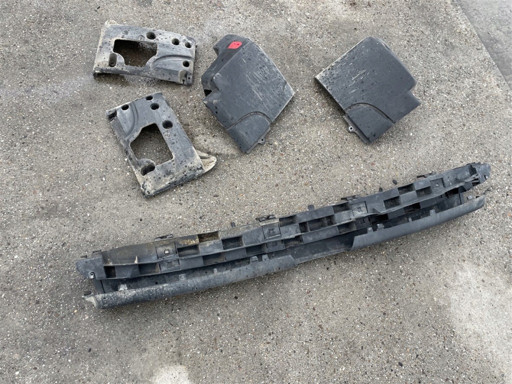 Бампер задня кронштейн кронштейн балка підсилювач renault master iii 3 фургон 10-19 Київ