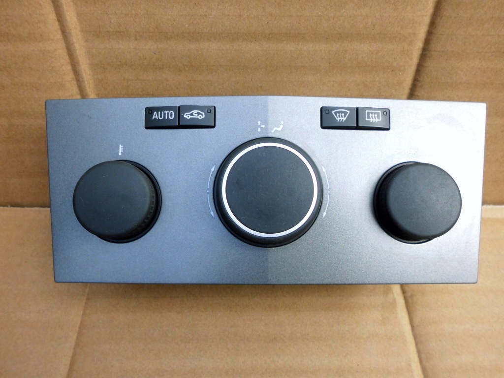 фото №1, 13168100 rj3 панель обдув кондиционера zafira b europa