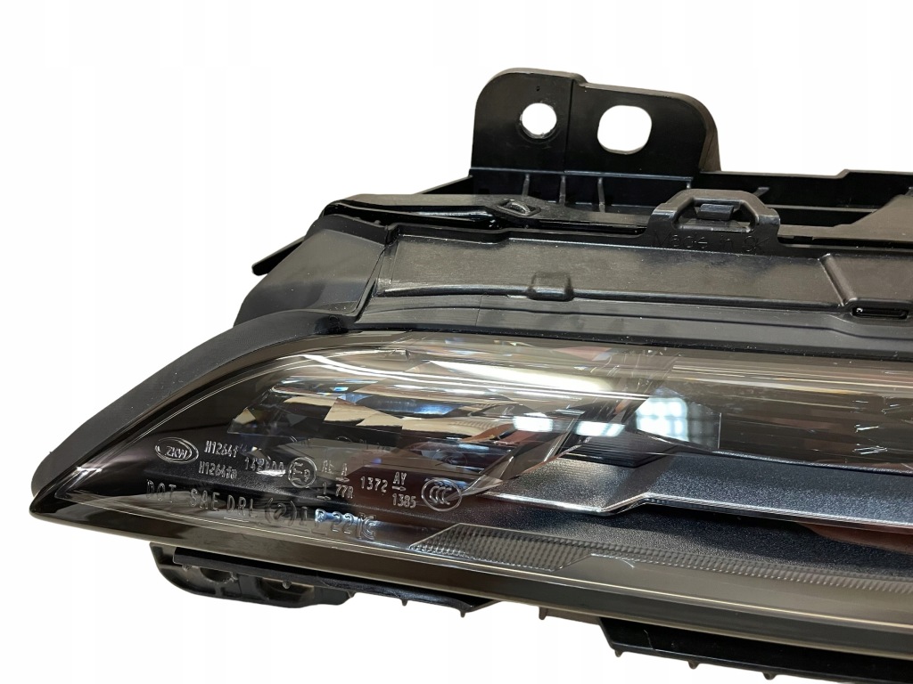 Фара верхний левая + правый  drl led svarowski bmw i7 g70 новая Оригинал