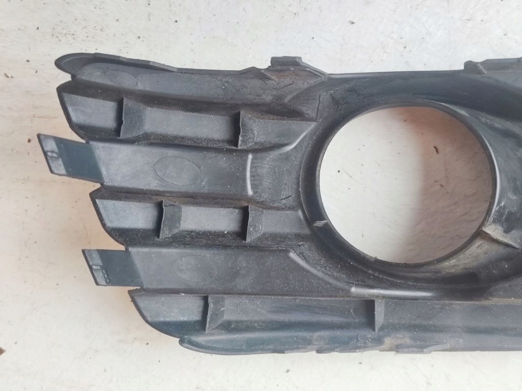 Решётка решётка радиатора правая бампер перед opel vectra c lift 13182925 Недорого