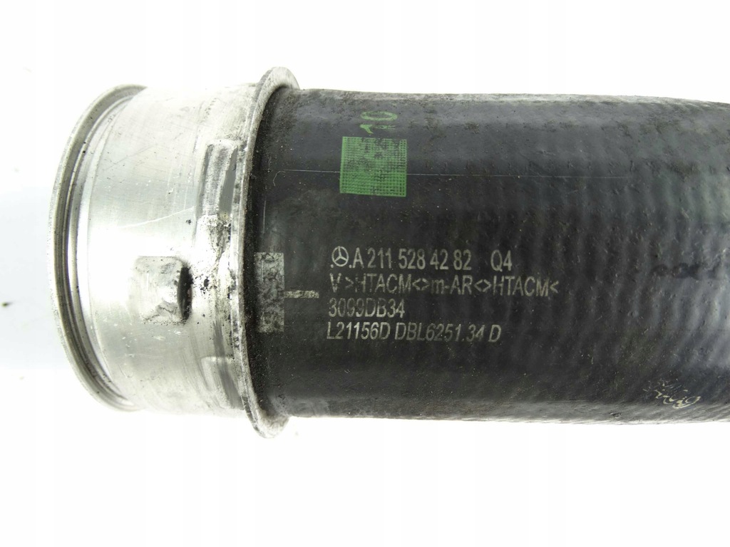 фото №3, Mercedes e w211 труба шланг интеркулер правая