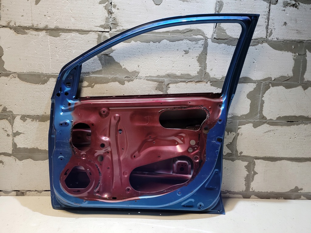 фото №7, Дверь правый перед space star ii 13+