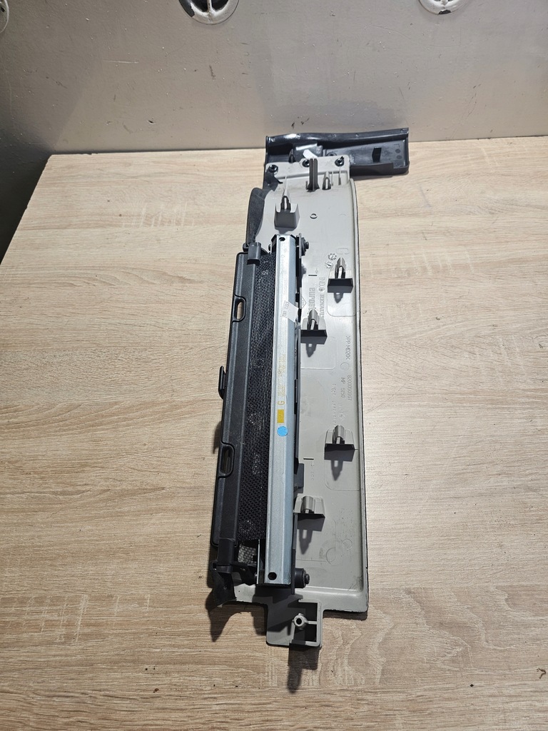 фото №7, Шторка багажника левая + кронштейн шторка renault espace iv 8200050967