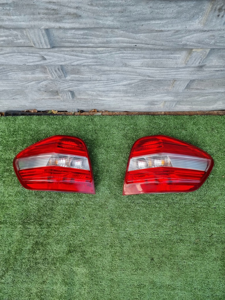 фото №1, Mercedes ml w164 лампа задняя левая