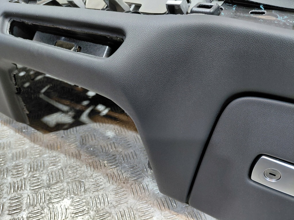 фото №15, Bmw x5 g05 x6 g06 x7 g07 приборная панель приборная панель  bez hud 9471880