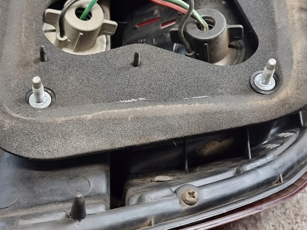 фото №11, Лампа левый задняя оригинальный номер 043-1267l honda civic vi 6 sedan 99r