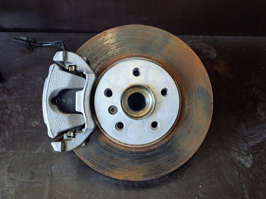 Купить Bmw x1 f48 2.0 d 4x4 поворотный кулак левая перед 6876645 nowa