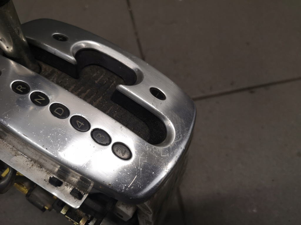 фото №7, Выборщик передач audi a8 d2 eu 2.5 tdi 4d0713041g