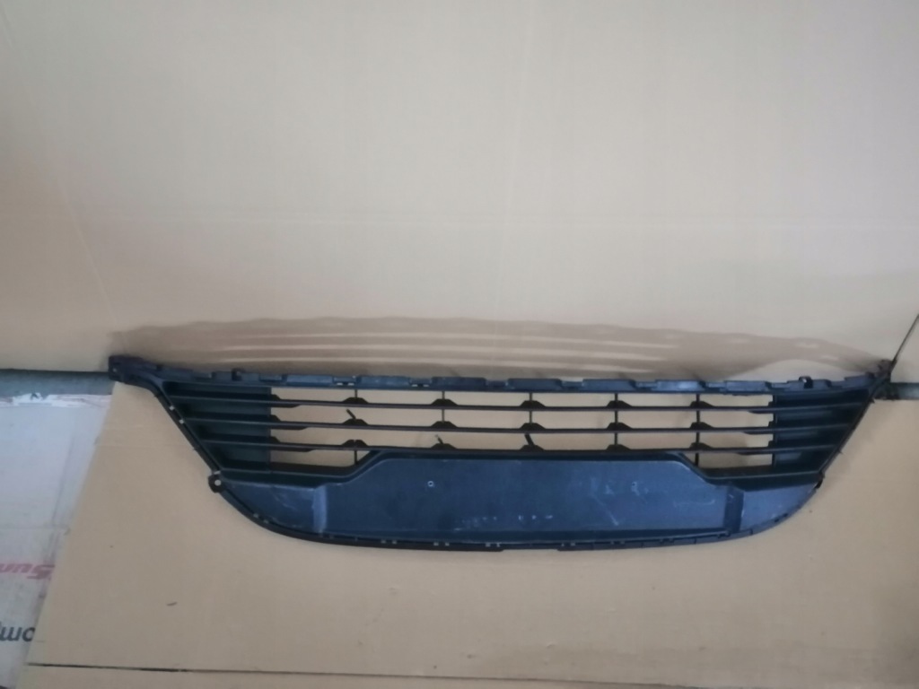 фото №1, Opel karl rock 2014-2019 решётка бампера перед 42547653