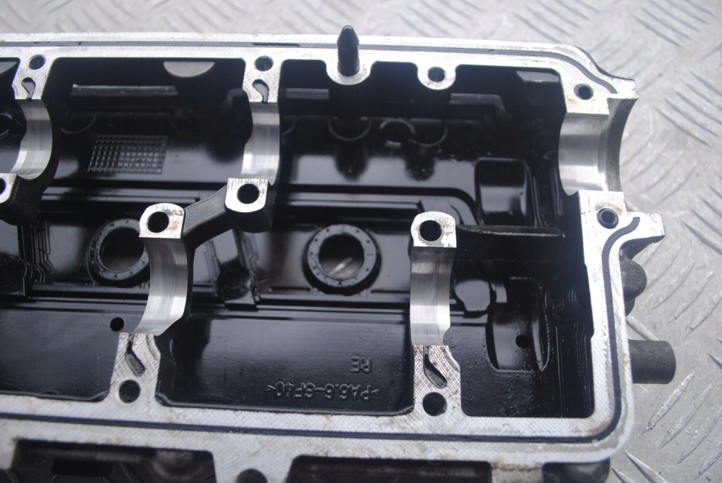 Вал впускной  выпускной валы распределительного вала 2.7 tdi audi a6 c6 Цена