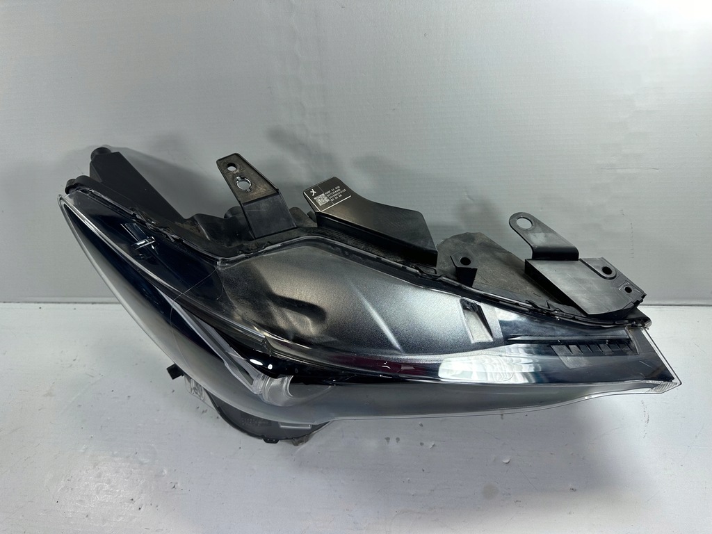 фото №12, Cx-5 ii лампа права ліва лінза led kb8p-51040 kb8p-51030