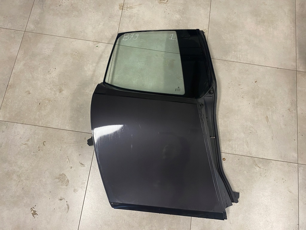 фото №1, Bmw i3 дверь правый задняя b79
