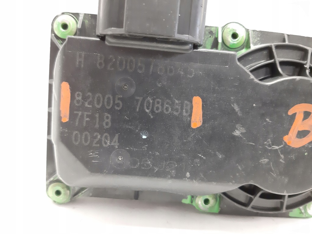 фото №5, Renault twingo ii 1.2 tce дроссельная заслонка 8200570865b