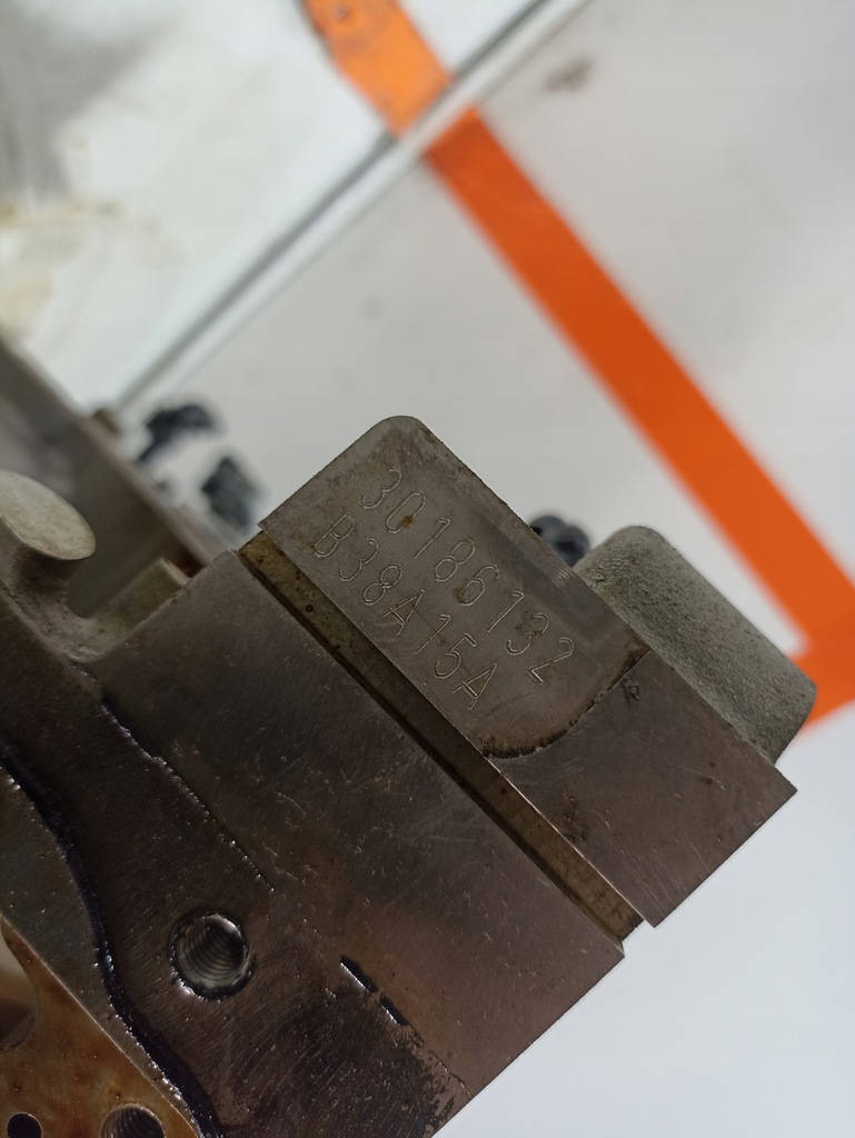 фото №11, Mini bmw b38a15a блок двигателя 1.5 i