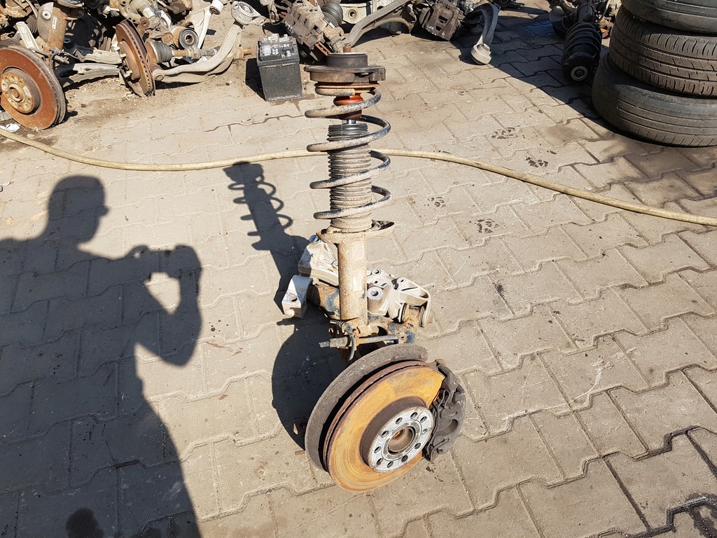 фото №1, Vw golf vi 2.0 tdi амортизатор поворотный кулак правая перед