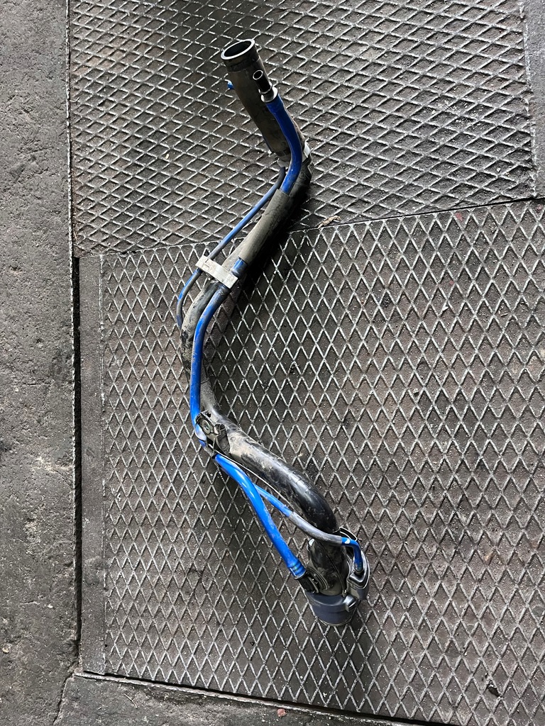 фото №1, Toyota corolla e21 труба заливной топлива 77745-12120