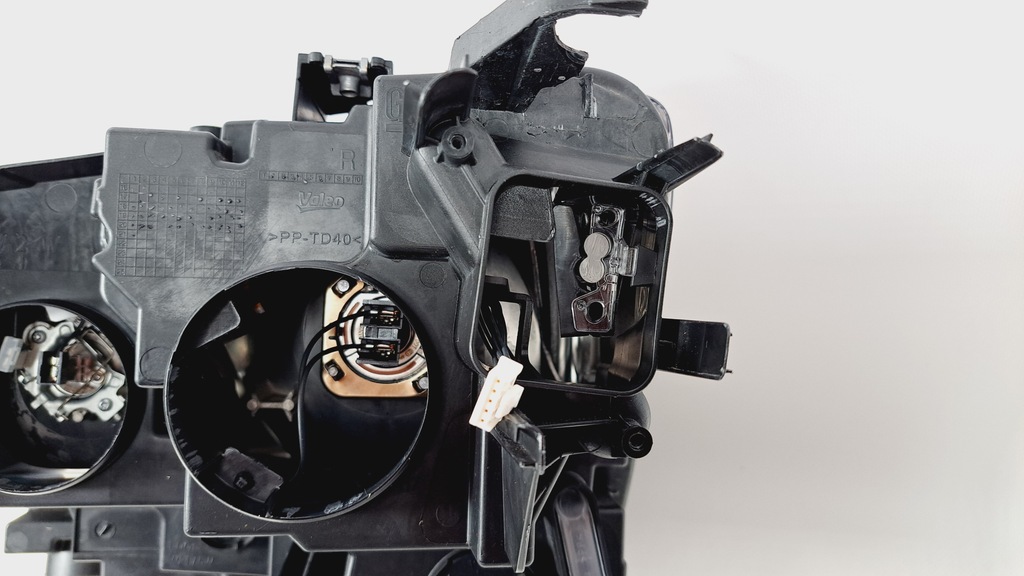 фото №11, Opel combo e лампа правая обычная 9816825980