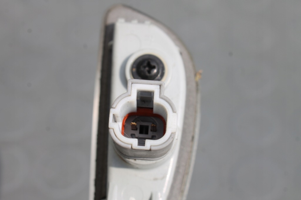 фото №4, Поворотник крила правий kia sportage iv 15-19