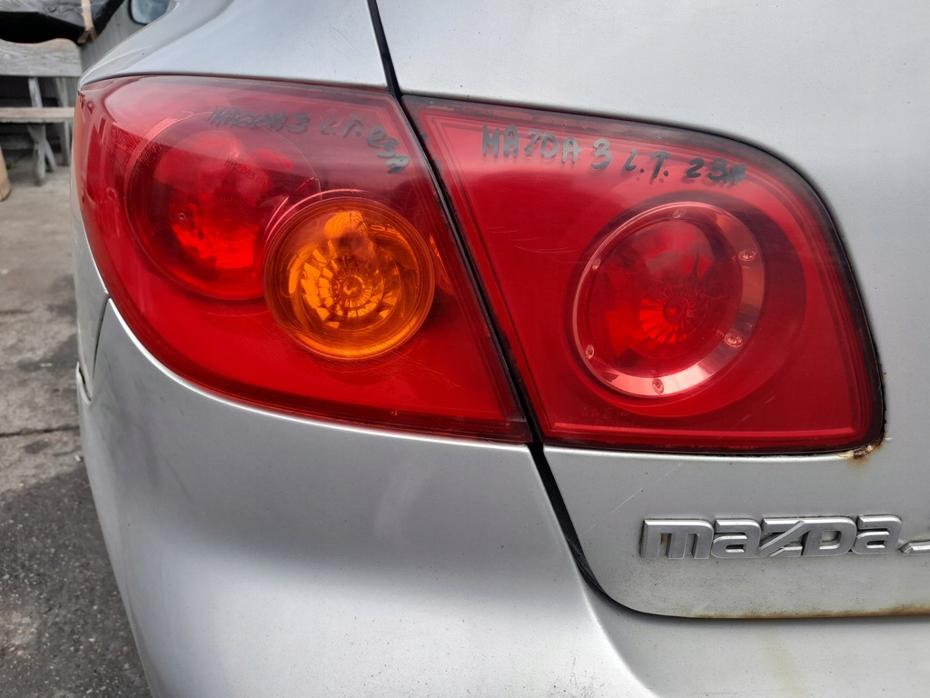 фото №5, Mazda 3 лампа левый задняя левая задняя крышка багажника крышка