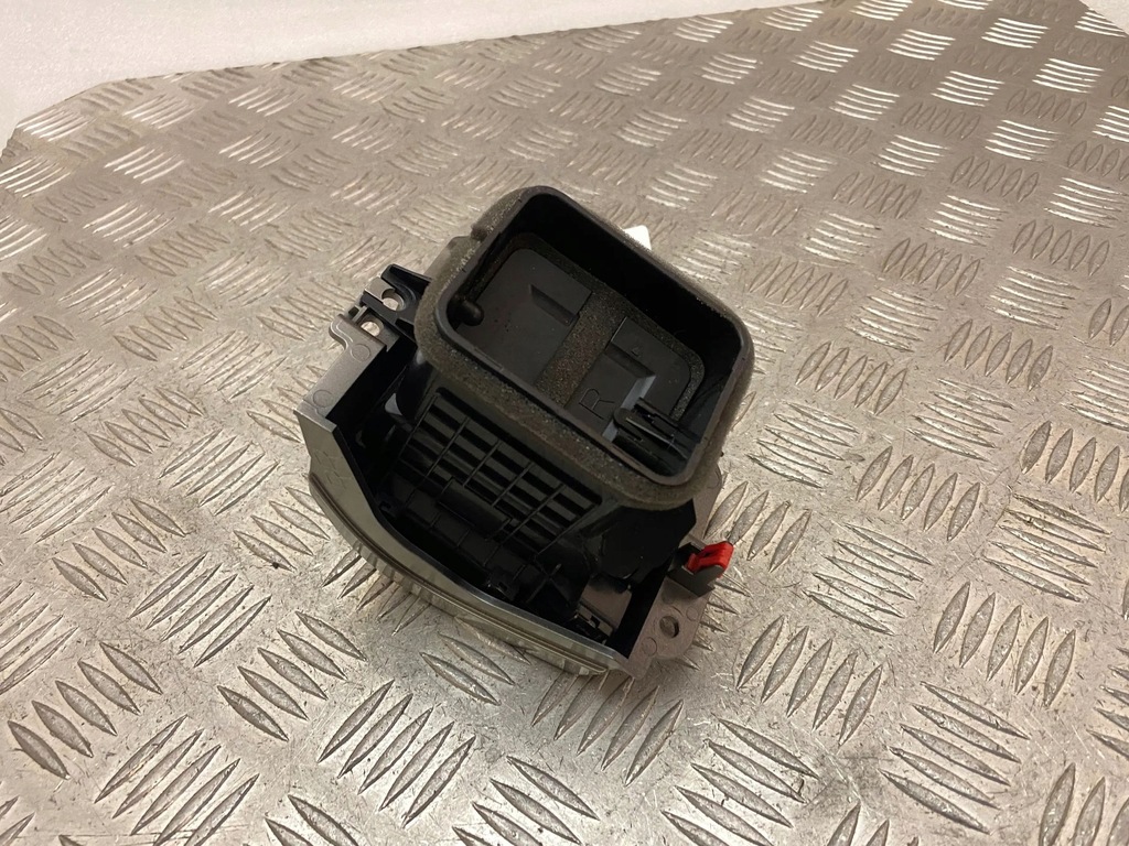 фото №5, Lexus nx бічна решітка обдув панелі приладової панелі