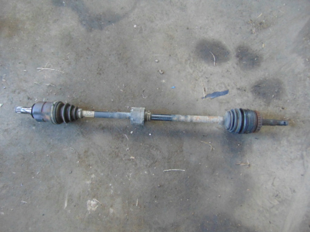 Купити Привідний вал права шрус  opel meriva a 1.6 16v 100km європа