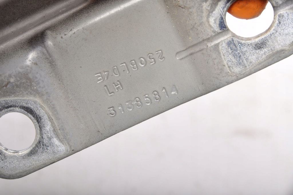 фото №10, Volvo xc60 i петля капот 31385814 31385815 комплект